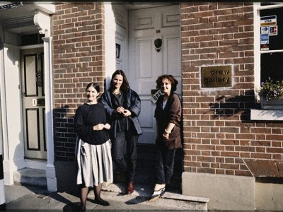 Sandra Drew, Maryrose Sinn and Caroline Douglas outside Drew Gallery, 1986