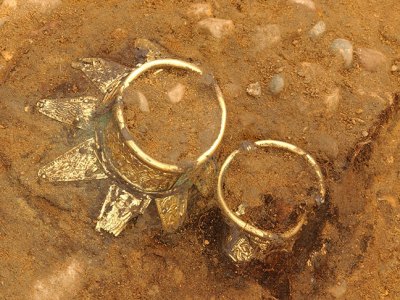 Drinking vessels with decorated gilt necks at the Prittlewell site.