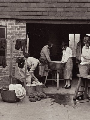 Ethel Mairet's workgirls and apprentices at her ‘Gospels’ workshop, Ditchling, in the 1930s.