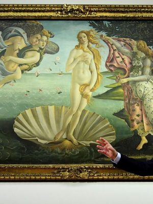 Uffizi director Eike Schmidt in front of Botticelli’s Birth of Venus, at the reopening of the gallery’s room dedicated to the artist in 2016.