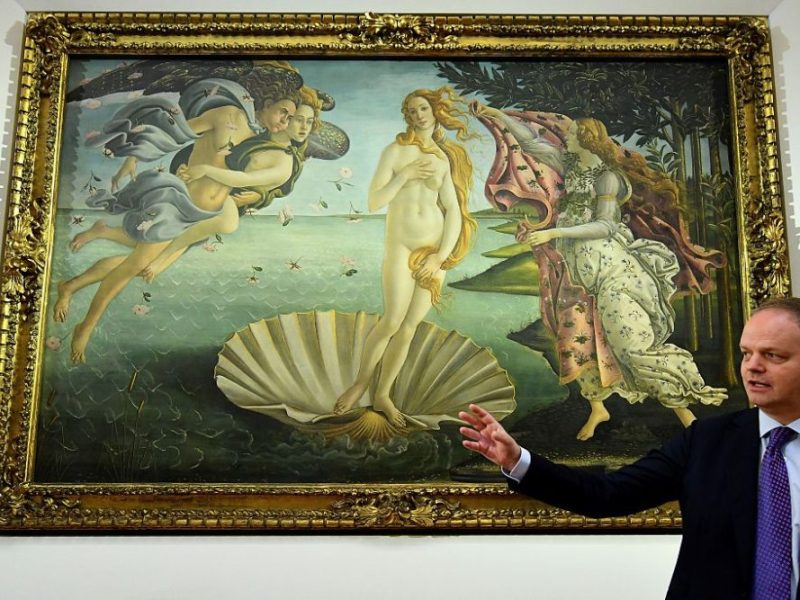 Uffizi director Eike Schmidt in front of Botticelli’s Birth of Venus, at the reopening of the gallery’s room dedicated to the artist in 2016.