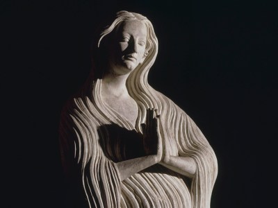 Limestone statue of Mary Magdalen (detail) (c. 1313), from the collegiate church at Écouis (Eure). Photo: © RMN-Grand Palais/Jean-Gilles Berizzi