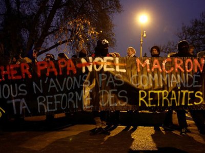 Protestors in Paris on 5 December 2019.
