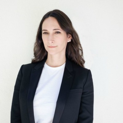 Bettina Korek.