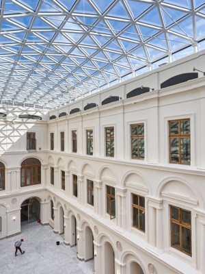 The new glass roof covering the courtyard of the Princes Czartoryski Museum in Kraków. Photo: Tomasz Markowski; © National Museum in Kraków