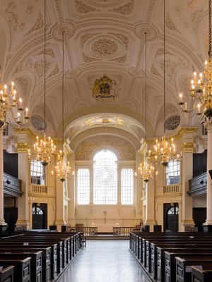 The interior of St Martin-in-the-Fields, showing the plasterwork ceiling made by Giuseppe Artari and Giovanni Battista Bagutti.