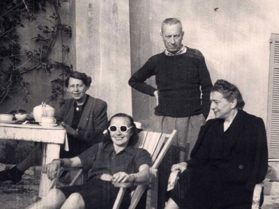 Detail of photograph of (left to right) Sophie Taeuber-Arp, Sonia Delaunay, and Jean (Hans) Arp in Grasse in 1942.
