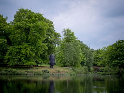 Wilsis (2016), Jaume Plensa, installation view at Yorkshire Sculpture Park.