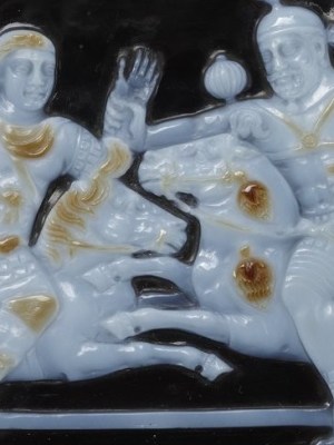 Cameo of Shapur and Valerian (detail; after 260), Iran. Photo: © Bibliothèque nationale de France