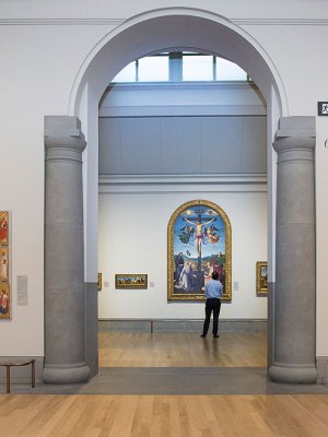 Looking at Raphael’s Mond Crucifixion.