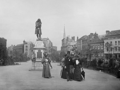 The statue of Edward Colston in Bristol, photographed in c. 1895–1900.