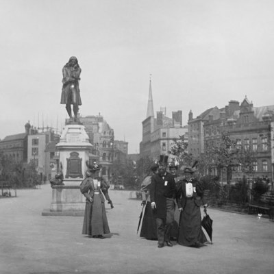 The statue of Edward Colston in Bristol, photographed in c. 1895–1900.