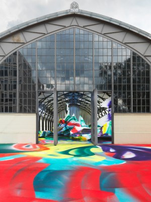 Installation view of ‘Katharina Grosse: It Wasn't Us’ at the Hamburger Bahnhof – Museum für Gegenwart – Berlin, 2020.