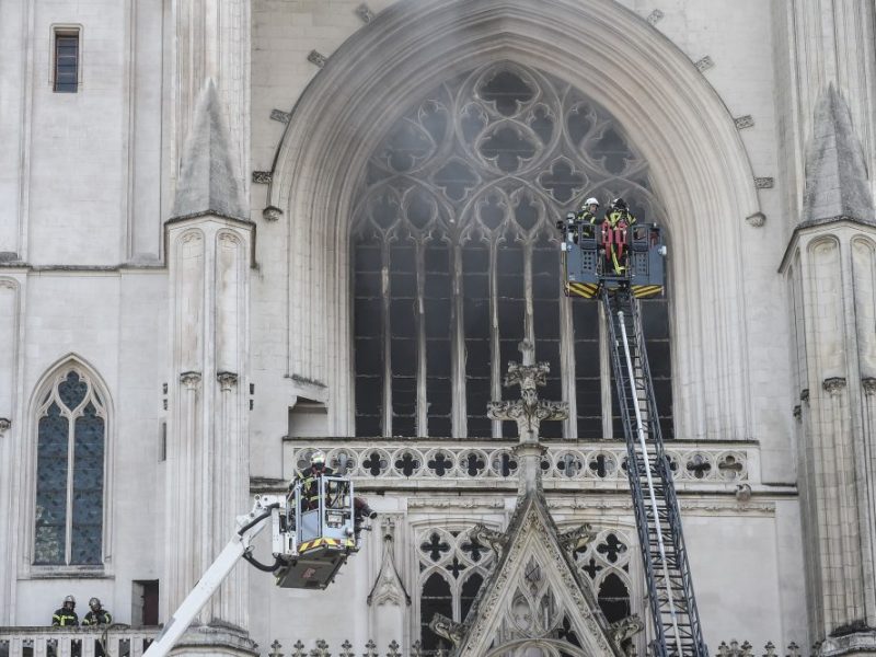 Firefighters at Nantes Cathedral on 18 July 2020. Photo: Sebastien Salom-Gomis/AFP via Getty Images