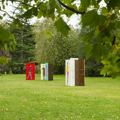 Five Conversations (2019), Lubaina Himid. Hollybush Gardens at Frieze Sculpture 2020.