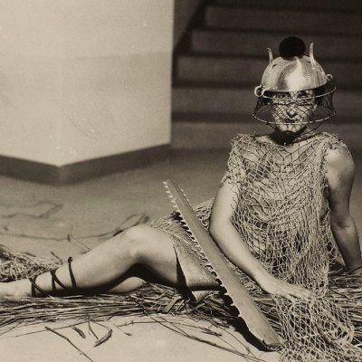 Bal au château des Noailles (c. 1929), Man Ray. Photo: © Centre Pompidou, MNAM-CCI, dist. Rmn-Grand Palais/Guy Carrard; © Man Ray 2015 Trust/Adagp, Paris 2020