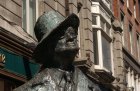 Statue of James Joyce by Marjorie Fitzgibbon on North Earl Street, Dublin.