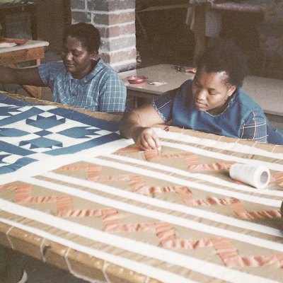 Leola Pettway and Qunnie Pettway working at the Freedom Quilting Bee in 1972.