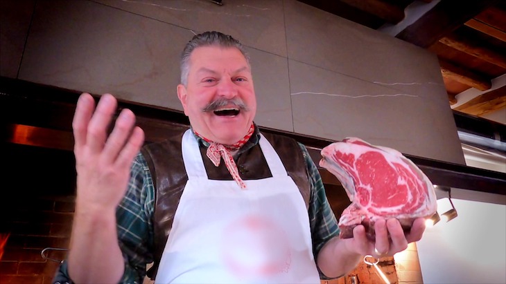 Dario Cecchini in Uffizi on a Dish.