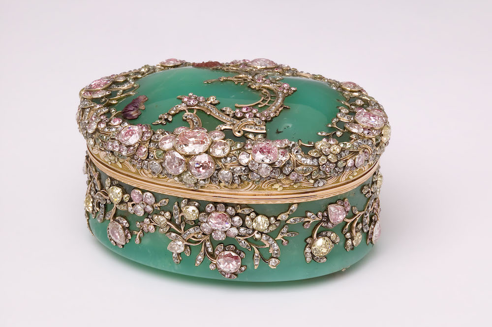 Snuff box (c. 1765), Berlin.