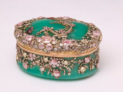 Snuff box (c. 1765), Berlin.