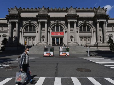 The Met Museum is considering a policy change that would mirror the AAMD’s temporary relaxation of guidelines, allowing it to use deaccessioning funds for collection care.