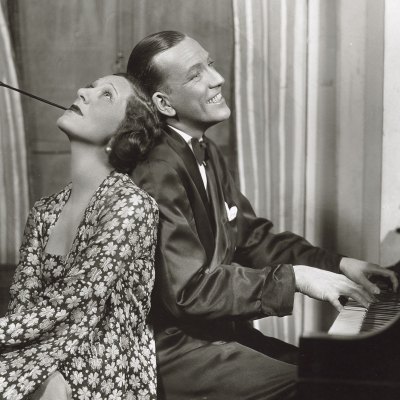 Noël Coward and Gertrude Lawrence in Private Lives (1931) at Times Square Theatre, New York.