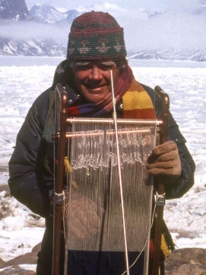 Archie Brennan weaving in Nunavut in 1991.