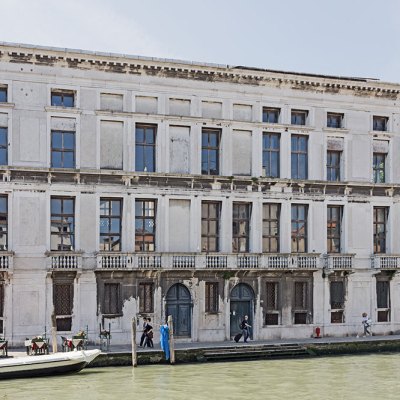 The dilapidated facade of Palazzo Priuli Manfrin, Venice, photographed in 2015.
