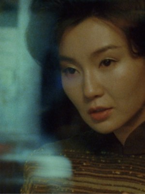 Maggie Cheng in never-before-seen-footage from Wong Kar-Wai’s ‘In the Mood for Love’ (2000).