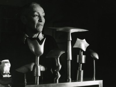 Meret Oppenheim in her studio (1982), Margrit Baumann.