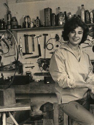 The sculptor Beverly Pepper (1922–2020).