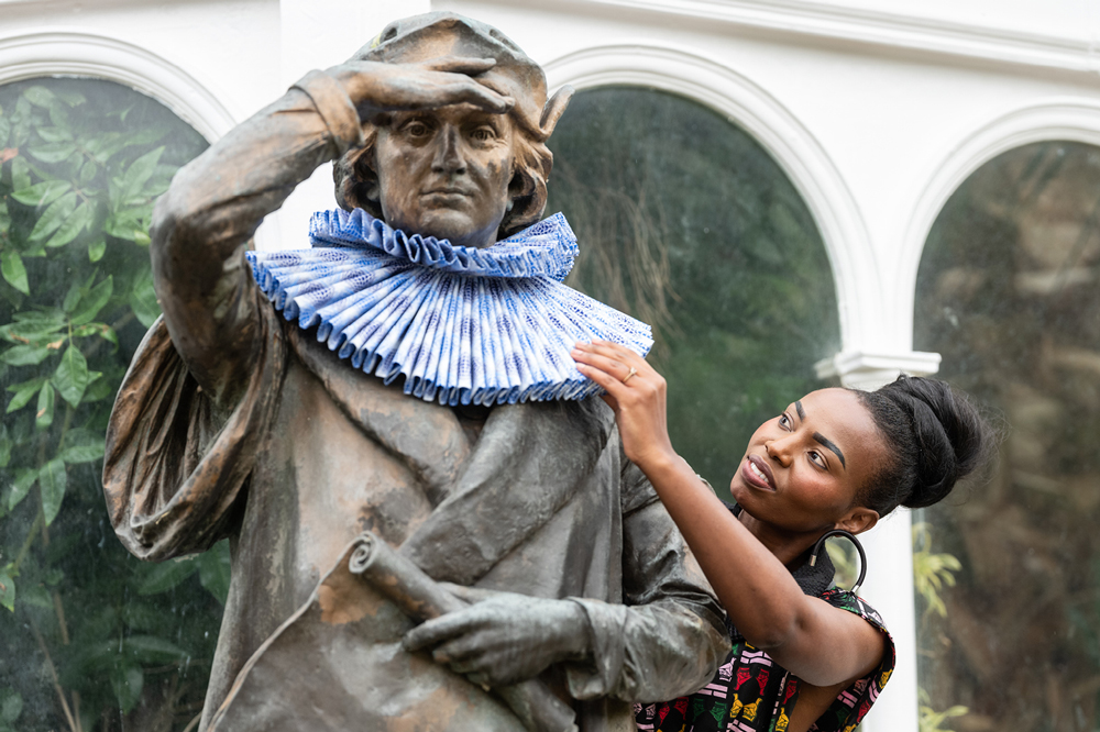 All dressed up and nowhere to go – the art of sprucing up public statues