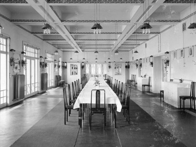 Dining hall from Sanatorium Westend, Purkersdorf (1905), Josef Hoffmann.