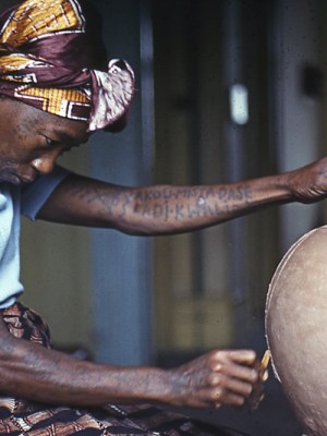 Photograph of Ladi Kwali taken by W.A. Ismay. Image courtesy of York Museums Trust (York Art Gallery)