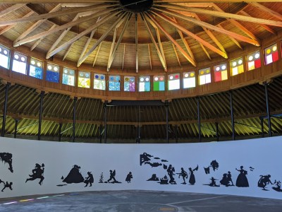 Installation view of Kara Walker’s ‘Presenting Negro Scenes Drawn Upon My Passage through the South and Reconfigured for the Benefit of Enlightened Audiences Wherever Such May Be Found, By Myself, Missus K.E.B. Walker, Colored’ (1997) and (above) Cauleen Smith’s ‘The Right Time, Before and After’ (2017) in ‘Toward Common Cause: Art, Social Change, and the MacArthur Fellows Program at 40’