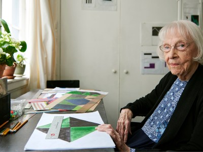 Carmen Herrera in her studio in 2015.