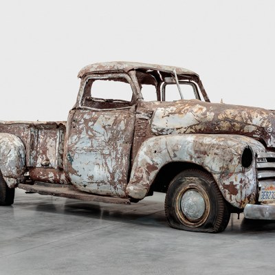 Unbaled Truck (2021), Charles Ray.