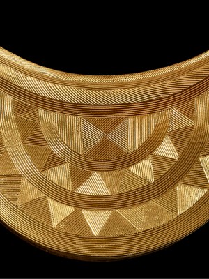 Bronze Age sun pendant (1000-800 BC). British Museum.