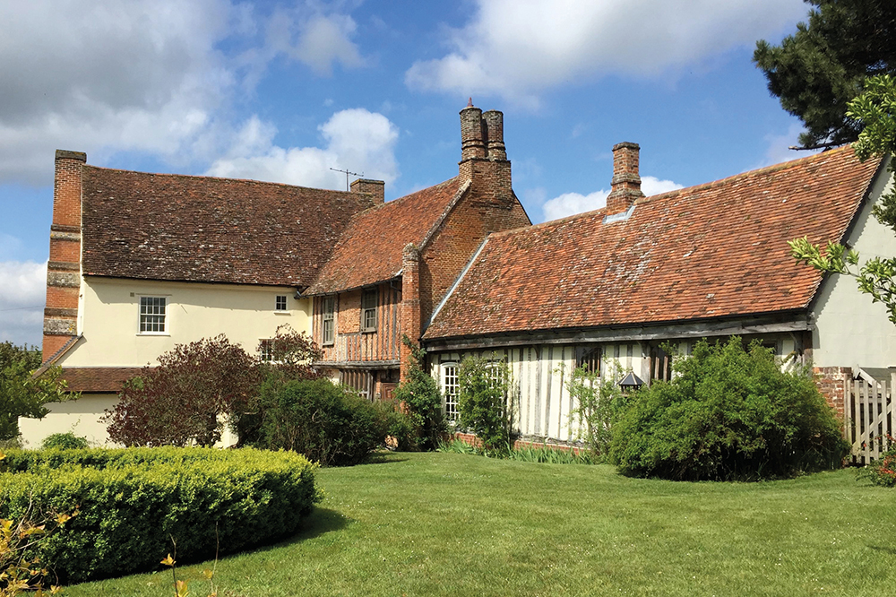 School for sandals – educating artists at Benton End