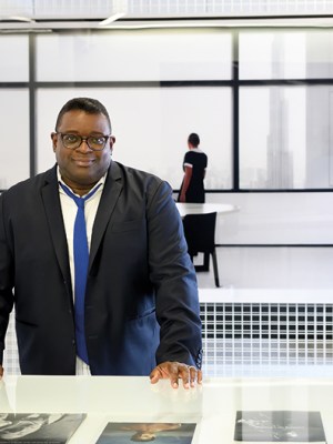 British filmmaker and installation artist Isaac Julien (b.1960), photographed in 2021. Photo: Anne-Katrin Purkiss; © Royal Academy of Arts, London