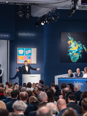 Sotheby’s Oliver Barker fields bids during the second Macklowe collection sale on 16 May 2022. Courtesy Sotheby's.
