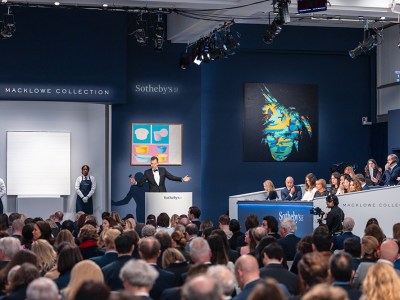 Sotheby’s Oliver Barker fields bids during the second Macklowe collection sale on 16 May 2022. Courtesy Sotheby's.