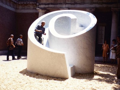 Isamu Noguchi sculpture