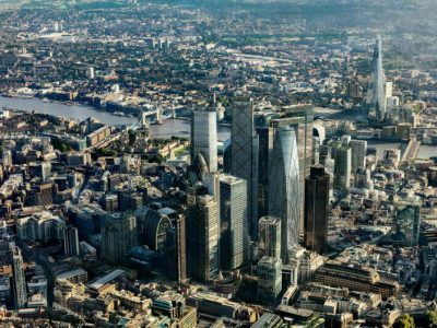 Render showing 55 Bishopsgate within the eastern cluster of the City of London.