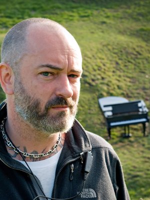 Douglas Gordon