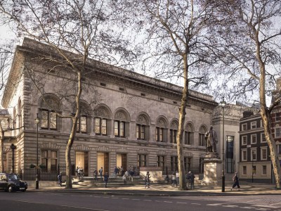 The National Portrait Gallery’s forecourt proposal by Jamie Fobert Architects. © Forbes Massie