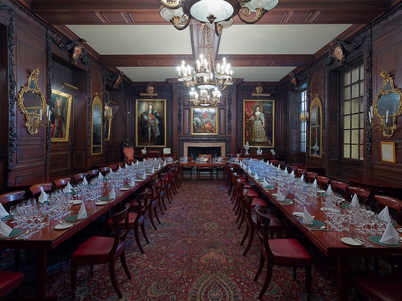 The court room at Vintners’ Hall in London