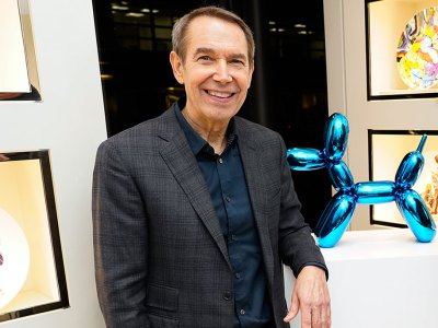 Jeff Koons balloon dog