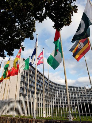 Flags flying out unesco headquarters